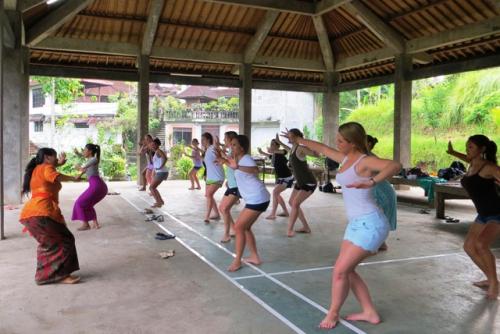 balinese dance lesson